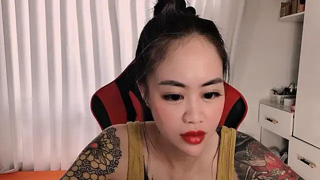 witch-39 online show from April 13, 5:57 am