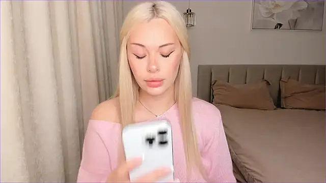 Lina Flores online show from November 1, 3:41 am