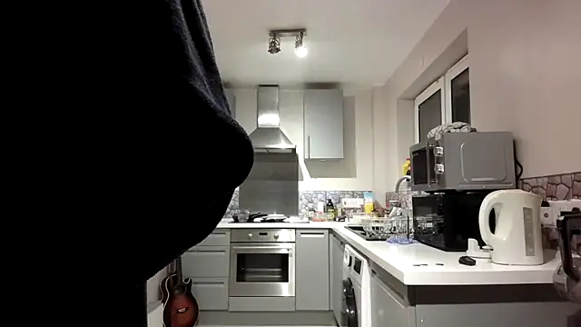 jimmybenido online show from February 8, 5:49 pm