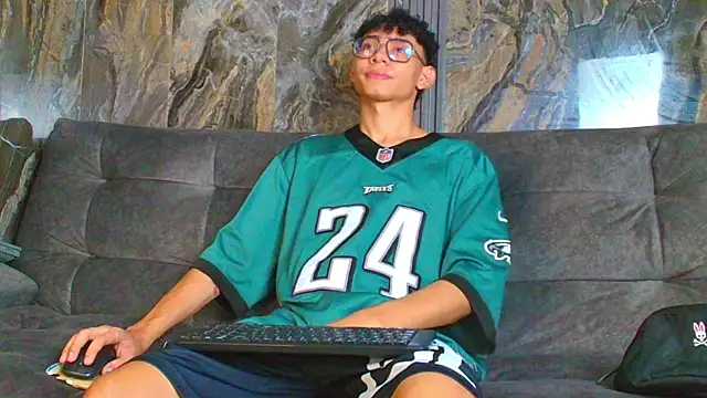 Daviid laidd online show from February 20, 9:31 pm