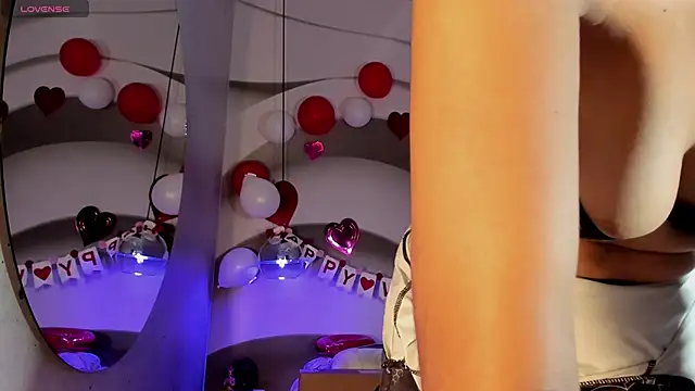 IamNayuta online show from February 9, 8:13 pm