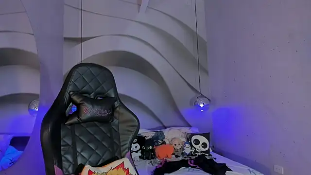 IamNayuta online show from November 28, 8:22 pm