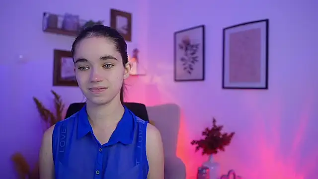 Gia Paige18 online show from November 27, 3:03 pm