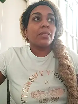 Snapshot of ELLA_KELLY chatting on December 22, 1:08 pm ELLA KELLY online show from December 22, 1:08 pm