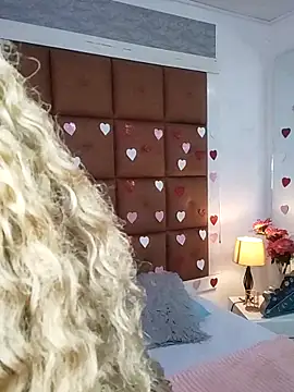 Snapshot of ELLA_KELLY chatting on February 20, 11:43 am ELLA KELLY online show from February 20, 11:43 am