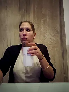 Chatonne69 online show from November 5, 4:34 am