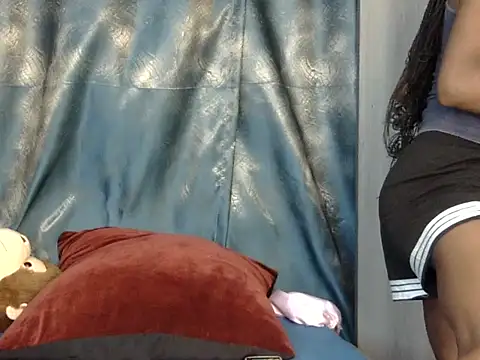 Snapshot of sweetblackbeauty001 chatting on June 10, 7:02 pm sweetblackbeauty001 online show from June 10, 7:02 pm