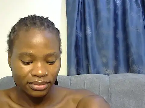 Snapshot of sweetblackbeauty001 chatting on July 3, 7:53 pm sweetblackbeauty001 online show from July 3, 7:53 pm
