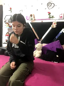 1lovelygirls online show from September 12, 12:05 pm