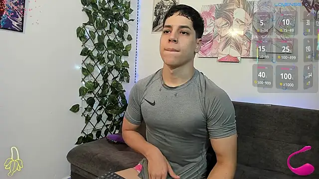 jonathanjoestar  online show from February 7, 7:38 pm