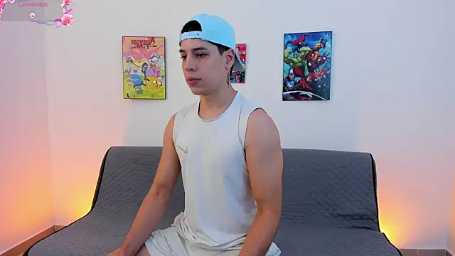 jonathanjoestar  online show from October 3, 9:12 pm