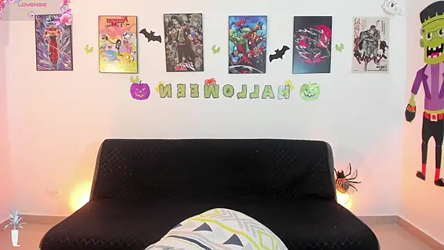 jonathanjoestar  online show from October 14, 9:26 pm