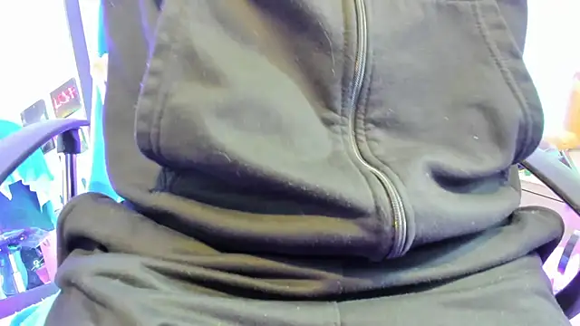 kuromi69 online show from February 14, 4:42 am