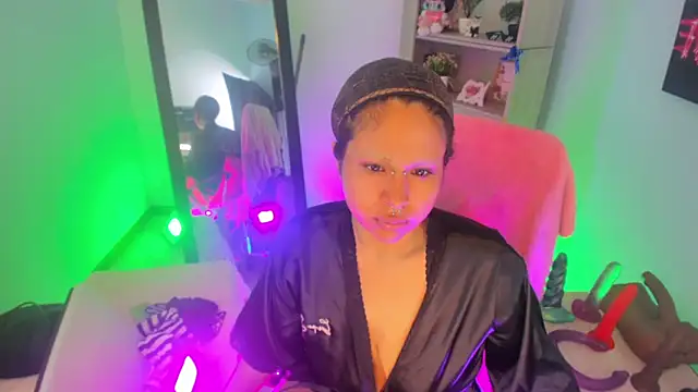 kuromi69 online show from May 31, 4:09 am
