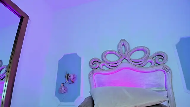 Sara  Williams online show from November 19, 3:50 am