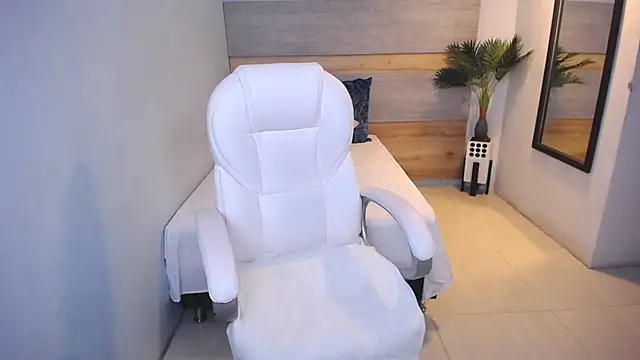 Violetta rainbow online show from December 13, 4:00 am