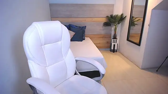 Violetta rainbow online show from December 21, 4:19 am