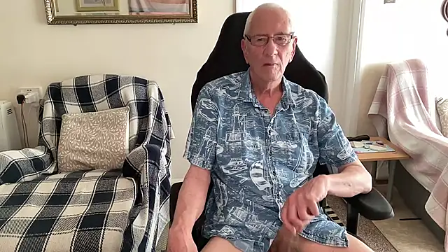 cutaboverest online show from June 23, 6:06 pm