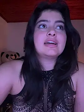 Stephania 18 online show from February 6, 1:05 am