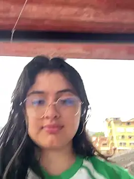 Stephania 18 online show from February 18, 10:25 pm