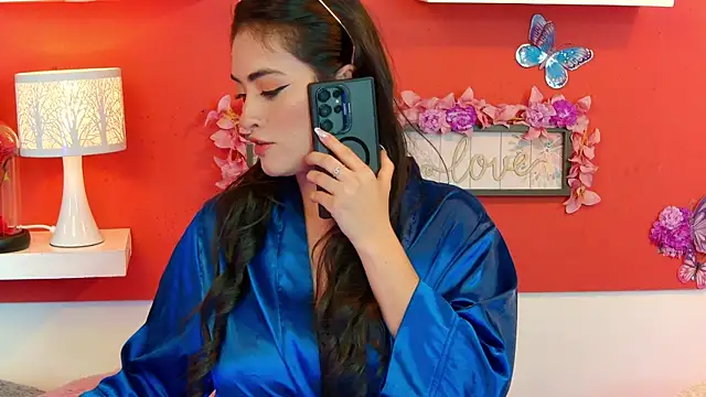 Snapshot of ChloeRem chatting on June 11, 2:53 am ChloeRem online show from June 11, 2:53 am