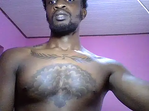 Snapshot of Tonedom chatting on October 7, 1:19 pm Tonedom online show from October 7, 1:19 pm