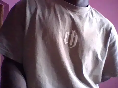 Snapshot of Tonedom chatting on October 8, 12:36 pm Tonedom online show from October 8, 12:36 pm