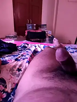 Snapshot of vini1754 chatting on December 25, 9:24 am vini1754 online show from December 25, 9:24 am