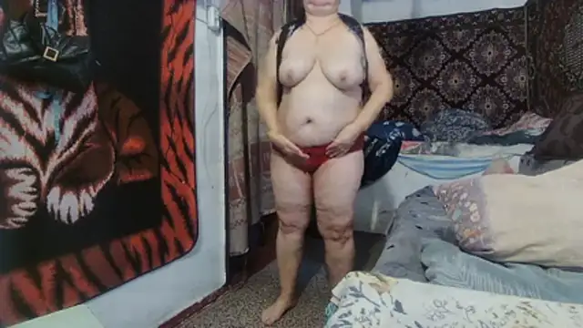 Snapshot of NataliiaRosa54 chatting on December 22, 6:43 am NataliiaRosa54 online show from December 22, 6:43 am