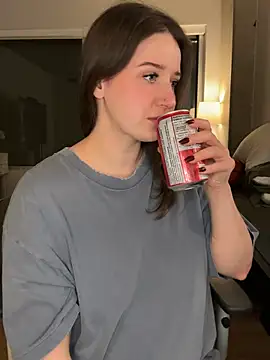 nerdynina online show from January 10, 12:23 am