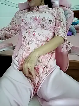    Erin    online show from October 8, 3:31 pm