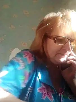 Snapshot of Forest-Lady chatting on March 28, 8:14 am Forest-Lady online show from March 28, 8:14 am