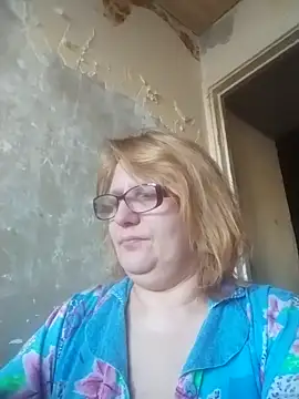 Snapshot of Forest-Lady chatting on April 2, 2:26 pm Forest-Lady online show from April 2, 2:26 pm