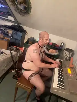 Snapshot of ditchwater chatting on January 23, 11:15 pm ditchwater online show from January 23, 11:15 pm