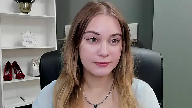 kitty valeria online show from November 9, 2:26 pm