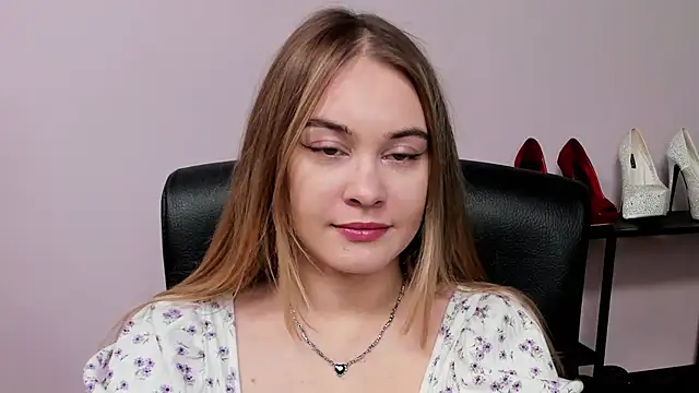 kitty valeria online show from February 1, 2:48 pm