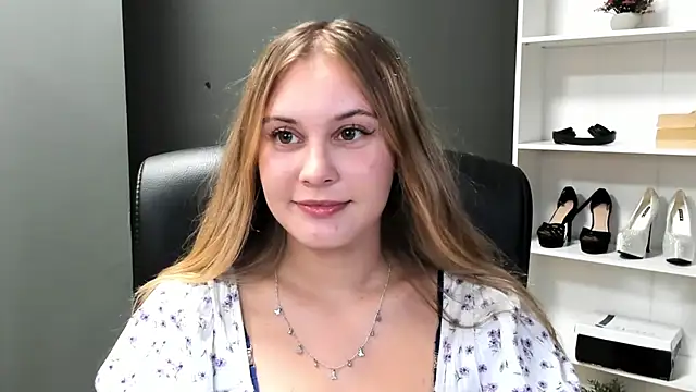 kitty valeria online show from July 13, 8:55 pm