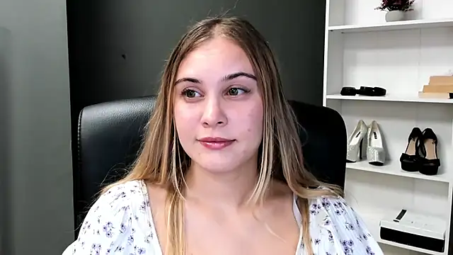 kitty valeria online show from July 27, 9:11 pm