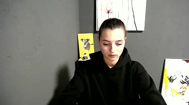 lady olivia  online show from February 10, 1:55 pm