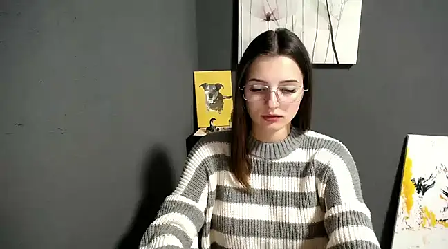 lady olivia  online show from February 13, 1:48 pm