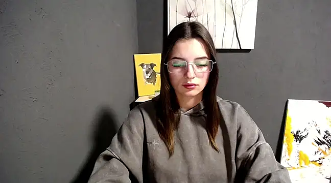 lady olivia  online show from March 4, 5:34 pm