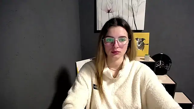 lady olivia  online show from December 5, 1:09 pm