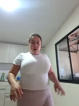 Alisson zambrano online show from March 28, 8:30 pm