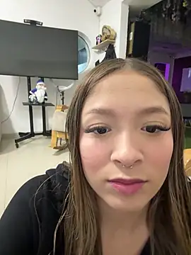 Victoria Adams14 online show from December 19, 3:02 am