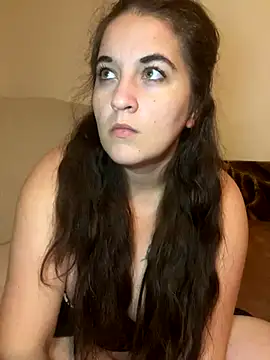 yzabell18 online show from December 15, 7:29 pm