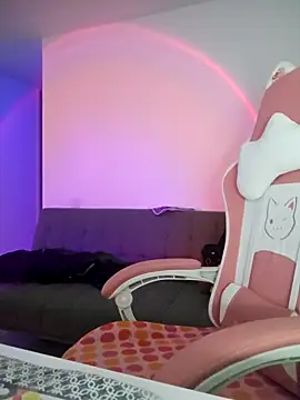 azumiichan online show from September 13, 12:43 am