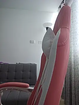 azumiichan online show from September 18, 2:30 pm