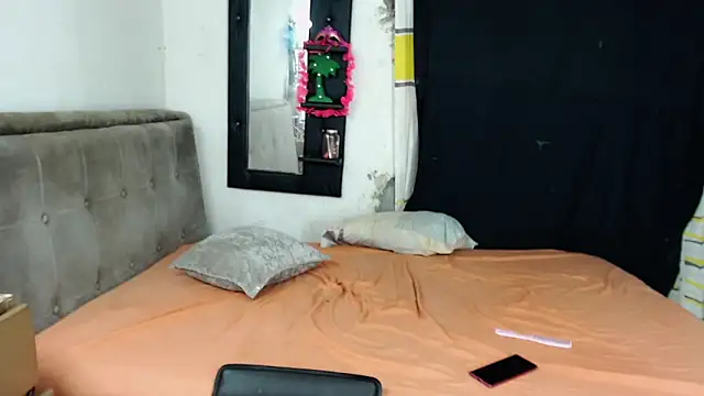 thalia zomerts online show from March 15, 6:25 am