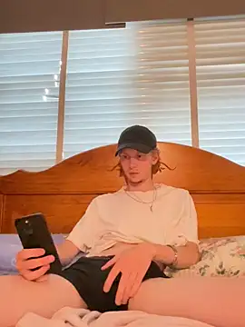 Snapshot of xxtwinkxxx chatting on February 4, 6:57 am xxtwinkxxx online show from February 4, 6:57 am