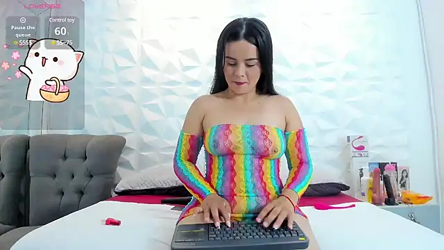 nahomi sex1 online show from February 26, 12:36 pm